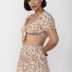 Forever 21 Floral Crop tie top and skort 2 piece set